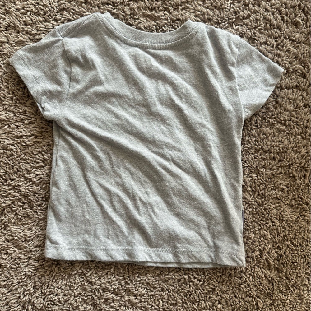 Bluey Kids Gray T-Shirt - Picture 2 of 3